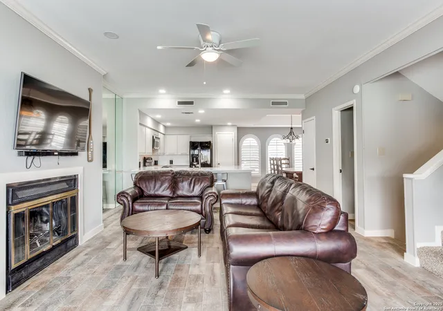 3rd image of 525 Horseshoe Bay North #525, Horseshoe Bay, TX 78657 | MLS# 1921775