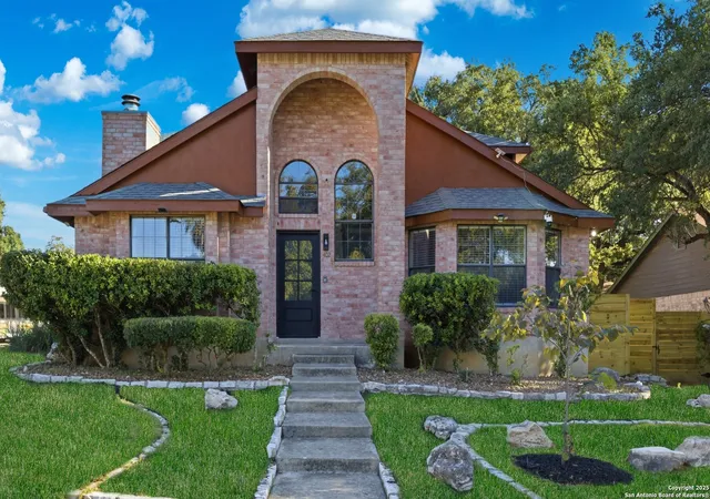Photo 2 of Sale Pending at 8402 Timber Belt, San Antonio, TX 78250 | MLS# 1921786 | Listing updated on 2025-12-29