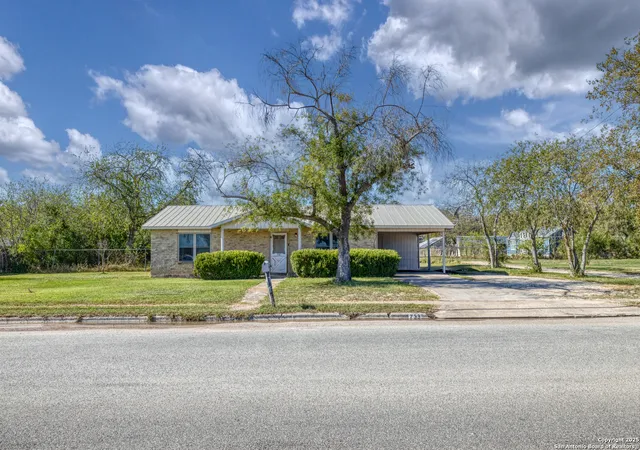 1st image of 733 N Camp, Uvalde, TX 78801 | MLS# 1921788