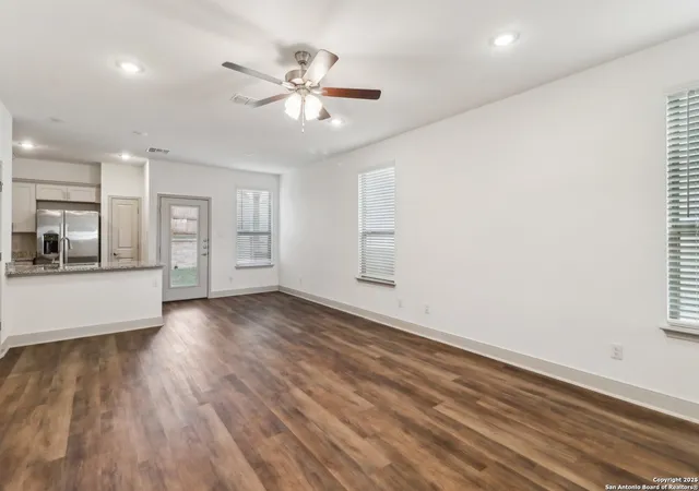 Photo 4 of House for sale at 6416 Segovia Ranch, San Antonio, TX 78251 | MLS# 1921803 | Listing updated on 2025-11-10