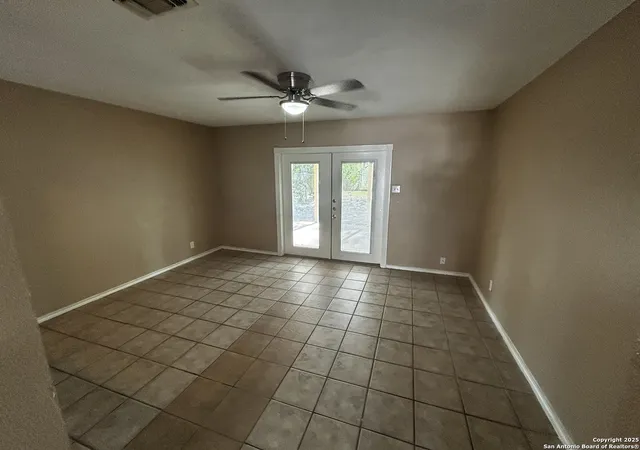 4th image of 1826 Laven Dr, San Antonio, TX 78228 | MLS# 1921810