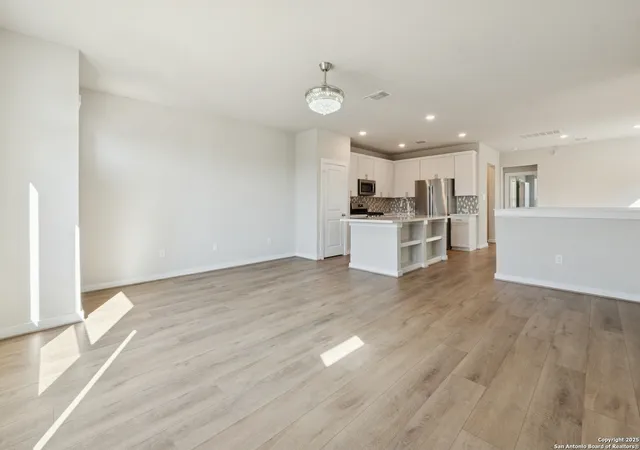 Photo 4 of Sale Pending at 14842 Maverick, San Antonio, TX 78217 | MLS# 1921839 | Listing updated on 2026-01-20