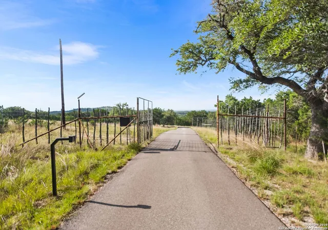 Photo 3 of House for sale at 4366 Whartons Dock, Bandera, TX 78003 | MLS# 1921970 | Listing updated on 2026-09-18