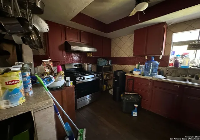 Photo 4 of Single family home for sale at 2721 W Mistletoe, San Antonio, TX 78228 | MLS# 1921979 | Listing updated on 2025-12-06