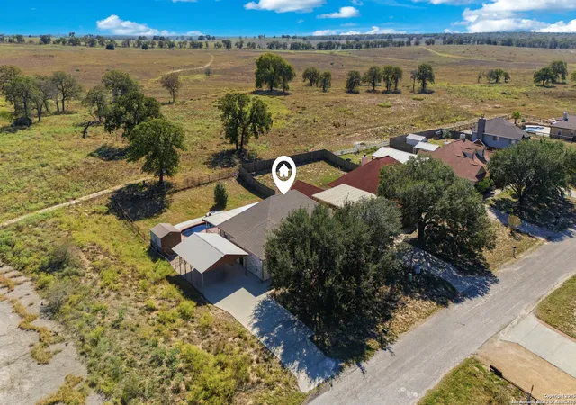 3rd image of 144 Las Palomas, La Vernia, TX 78121 | MLS# 1921983