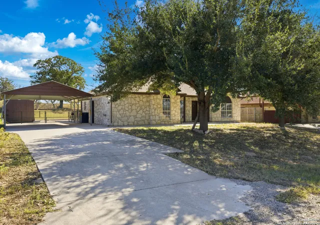 5th image of 144 Las Palomas, La Vernia, TX 78121 | MLS# 1921983
