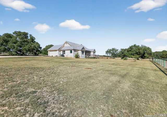 3rd image of 101 Lucky, Bandera, TX 78003 | MLS# 1922126