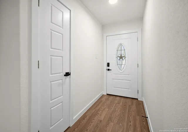 Photo 3 of Single family home for sale at 822 Robinair Dr, San Antonio, TX 78245 | MLS# 1922133 | Listing updated on 2025-12-31