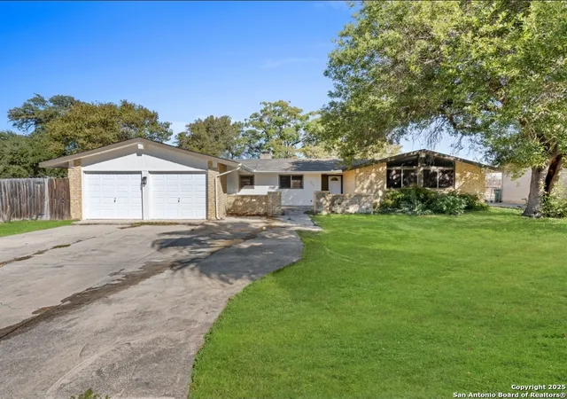 Photo 2 of Sale Pending at 5003 Round Table, San Antonio, TX 78218 | MLS# 1922148 | Listing updated on 2025-12-08