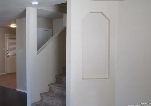 Photo 3 of Sale Pending at 3531 Longhorn Crk, San Antonio, TX 78261 | MLS# 1922223 | Listing updated on 2026-01-13