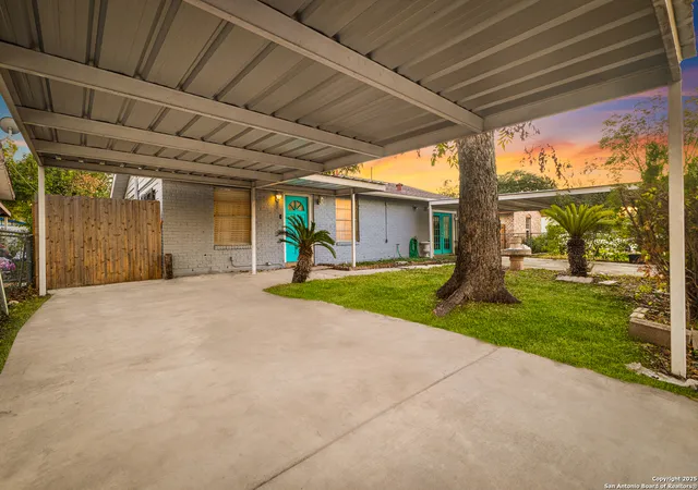 Photo 3 of Single family home for sale at 1934 Duluth Dr, San Antonio, TX 78224 | MLS# 1922234 | Listing updated on 2026-01-30