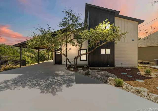 Photo 1 of Sale Pending at 2024 Ronda, Canyon Lake, TX 78133 | MLS# 1922256 | Listing updated on 2026-01-10