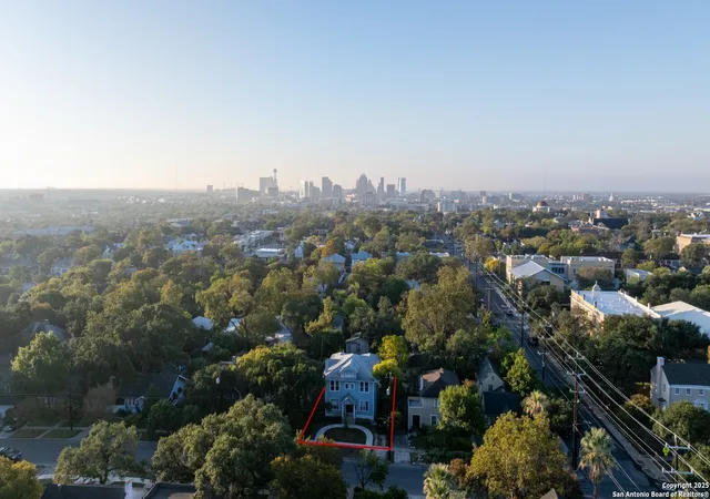 1st image of 124 W Mulberry Ave, San Antonio, TX 78212 | MLS# 1922261