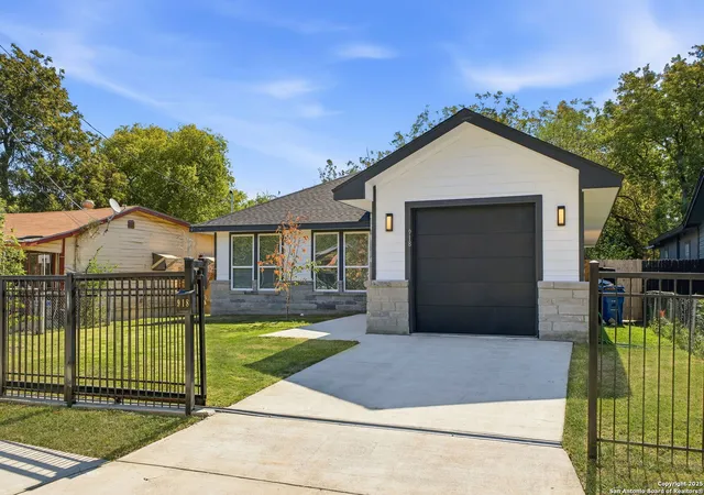 Photo 1 of Sale Pending at 918 Berlin Ave, San Antonio, TX 78211 | MLS# 1922266 | Listing updated on 2025-12-12