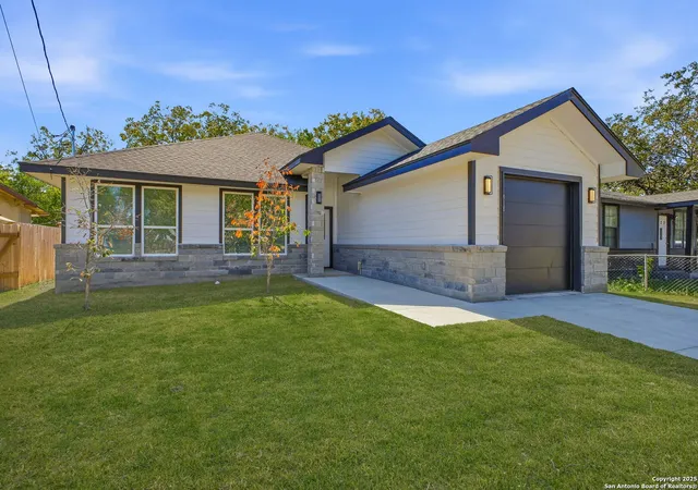 Photo 3 of Sale Pending at 918 Berlin Ave, San Antonio, TX 78211 | MLS# 1922266 | Listing updated on 2025-12-12