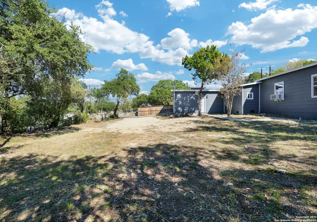 Photo 3 of Sale Pending at 1016 E Borgfeld, San Antonio, TX 78260 | MLS# 1922315 | Listing updated on 2026-09-07