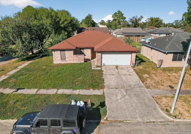Homes for sale in Houston, TX | 14807 Shottery, Houston, TX 77015 | MLS# 1922326