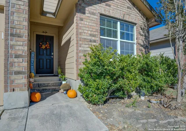 Photo 4 of Sale Pending at 8222 Radiant Star, San Antonio, TX 78252 | MLS# 1922338 | Listing updated on 2025-12-10