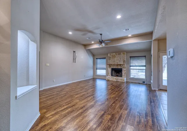 4th image of 1876 County Road 400, Uvalde, TX 78801 | MLS# 1922349