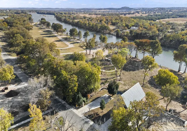 Photo 4 of Sale Pending at 3615 Riverside Dr, Kerrville, TX 78028 | MLS# 1922351 | Listing updated on 2026-05-03