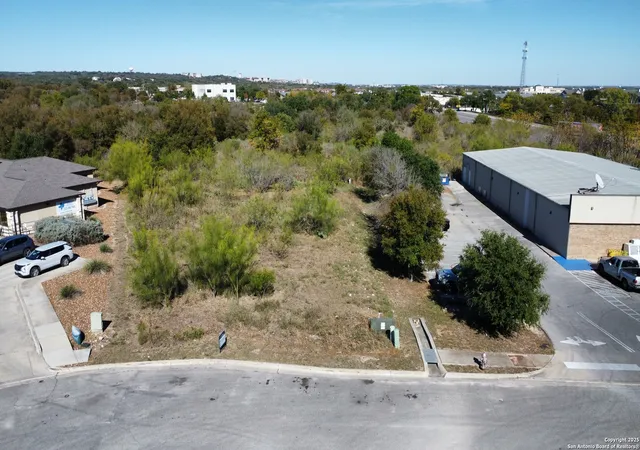 3rd image of 106 Willow Springs Dr, San Marcos, TX 78666 | MLS# 1922383