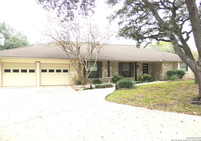 Photo 3 of Sale Pending at 13410 Lobelia, San Antonio, TX 78232 | MLS# 1922417 | Listing updated on 2026-01-21