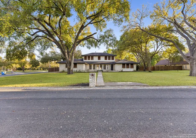 2nd image of 1939 Wayside, Seguin, TX 78155 | MLS# 1922452