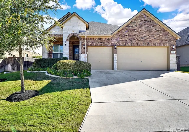 Photo 2 of Sale Pending at 8312 Merchants Ldg, San Antonio, TX 78255 | MLS# 1922494 | Listing updated on 2025-12-09