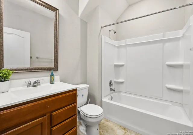 Photo 4 of Sale Pending at 5104 Devanado Way, San Antonio, TX 78261 | MLS# 1922525 | Listing updated on 2026-03-03