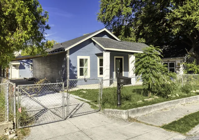 2nd image of 147 E Baylor, San Antonio, TX 78204 | MLS# 1922531