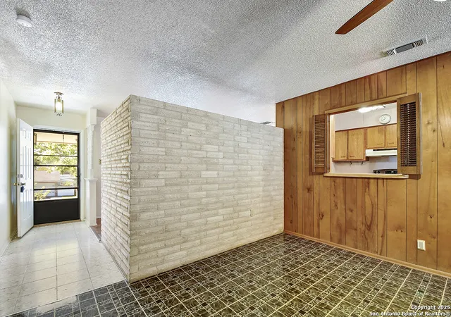 Photo 3 of Single family home for sale at 323 Shin Oak, Live Oak, TX 78233 | MLS# 1922561 | Listing updated on 2026-08-12
