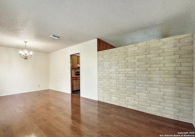 Photo 4 of Single family home for sale at 323 Shin Oak, Live Oak, TX 78233 | MLS# 1922561 | Listing updated on 2026-08-12