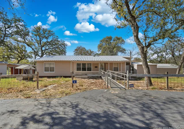 Photo 3 of Sale Pending at 142 Lost Springs, Floresville, TX 78114 | MLS# 1922567 | Listing updated on 2026-01-20