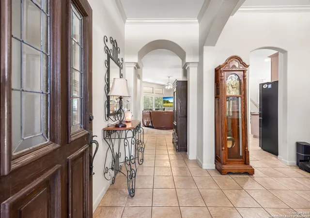 Photo 3 of Sale Pending at 318 Legend Brz, San Antonio, TX 78260 | MLS# 1922597 | Listing updated on 2026-02-27