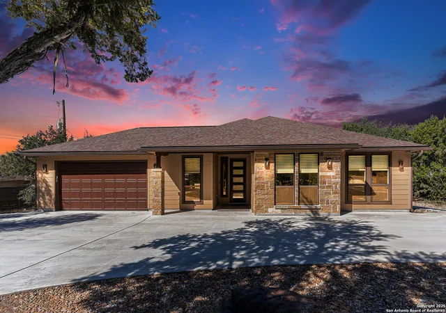 Photo 1 of Sale Pending at 1171 Heritage, Canyon Lake, TX 78133 | MLS# 1922599 | Listing updated on 2025-12-01