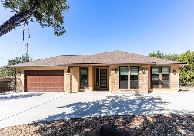 Photo 3 of Sale Pending at 1171 Heritage, Canyon Lake, TX 78133 | MLS# 1922599 | Listing updated on 2025-12-01