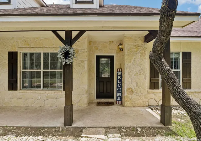 2nd image of 249 Lakeridge Loop, Lakehills, TX 78063 | MLS# 1922663