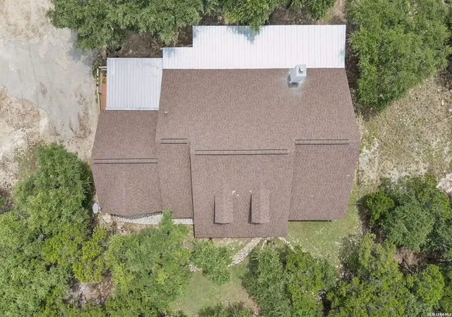 3rd image of 249 Lakeridge Loop, Lakehills, TX 78063 | MLS# 1922663