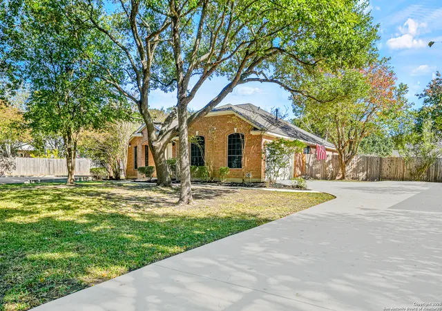 Photo 3 of Single family home for sale at 8615 Traciney Blvd, San Antonio, TX 78255 | MLS# 1922691 | Listing updated on 2025-11-24
