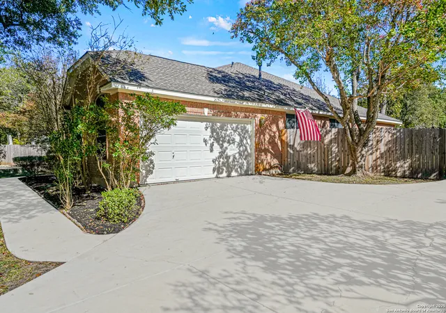Photo 3 of Single family home for sale at 8615 Traciney Blvd, San Antonio, TX 78255 | MLS# 1922691 | Listing updated on 2025-11-24