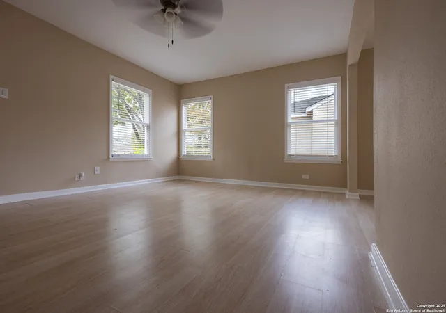 Homes for sale in San Antonio, TX | 2407 W Mistletoe Ave, San Antonio, TX 78228 | MLS# 1922709