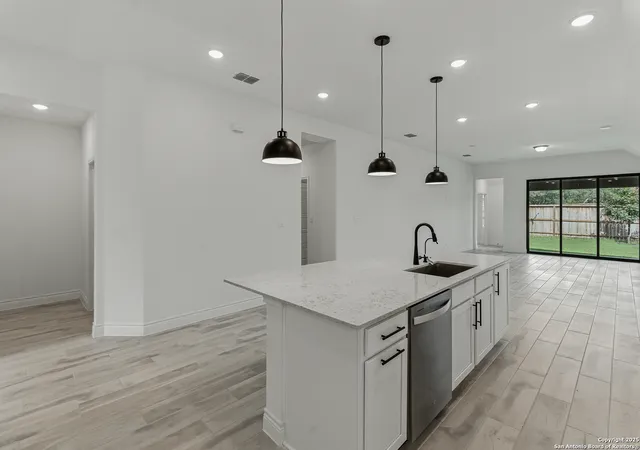 2nd image of 341 Bodensee, New Braunfels, TX 78130 | MLS# 1922732