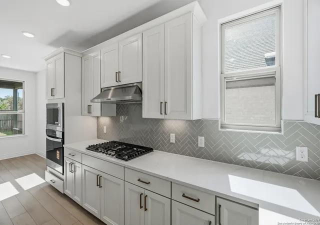 Photo 2 of Sale Pending at 347 Alpine Lakes, San Marcos, TX 78666 | MLS# 1922750 | Listing updated on 2026-03-09
