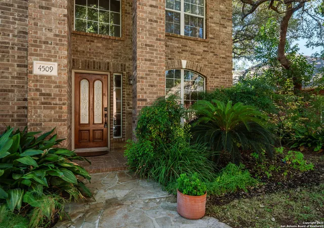 Photo 3 of Sale Pending at 4509 Grand Forest Dr, Schertz, TX 78154 | MLS# 1922763 | Listing updated on 2026-04-01
