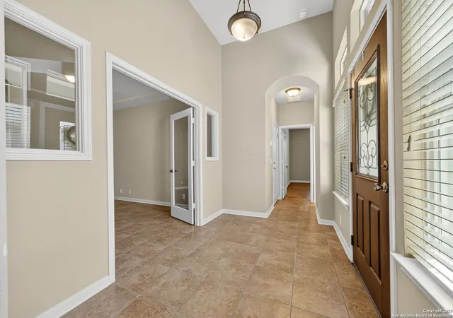 Photo 3 of Sale Pending at 331 Mirror Lk, San Antonio, TX 78260 | MLS# 1922776 | Listing updated on 2026-02-05