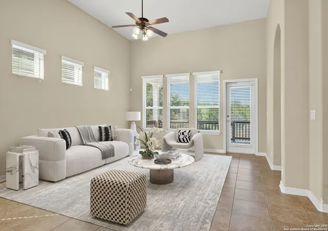 Photo 4 of Sale Pending at 331 Mirror Lk, San Antonio, TX 78260 | MLS# 1922776 | Listing updated on 2026-02-05