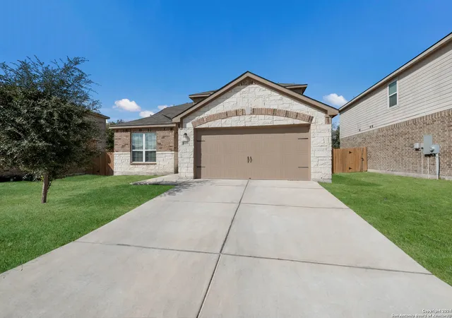 Photo 2 of Single family home for sale at 6119 Cooper Cash, San Antonio, TX 78252 | MLS# 1922789 | Listing updated on 2026-03-23