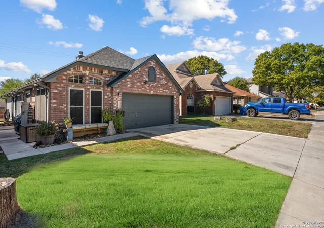 Photo 3 of Sale Pending at 15223 Spring Mist, San Antonio, TX 78247 | MLS# 1922804 | Listing updated on 2025-12-02