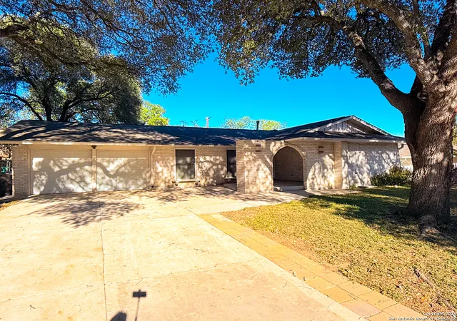 2nd image of 10402 Redlawn, San Antonio, TX 78230 | MLS# 1922856