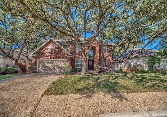 Photo 2 of Sale Pending at 42 Spring Lake, San Antonio, TX 78248 | MLS# 1922894 | Listing updated on 2026-01-23